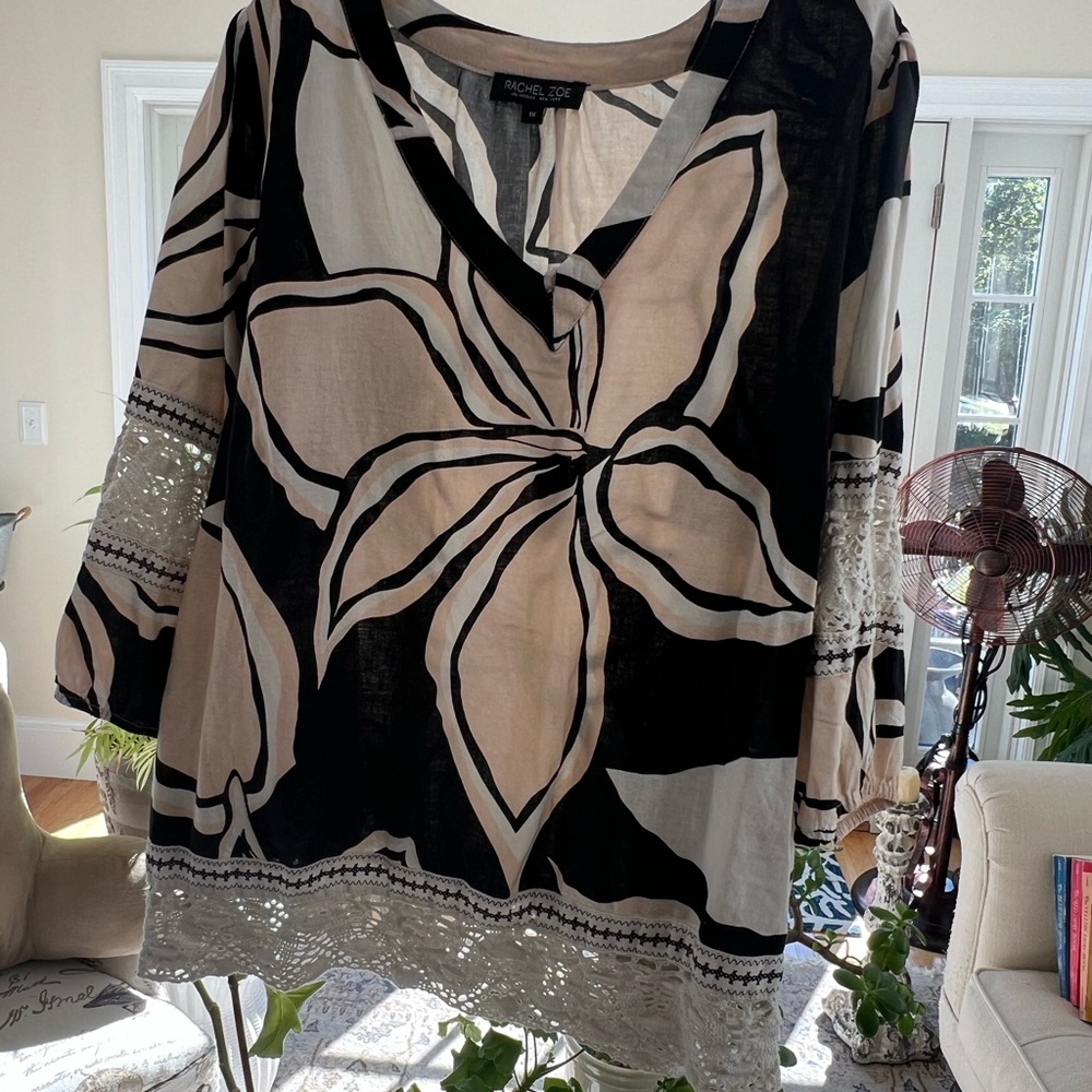 Rachel Zoe Black pale pink and cream linen Blouse